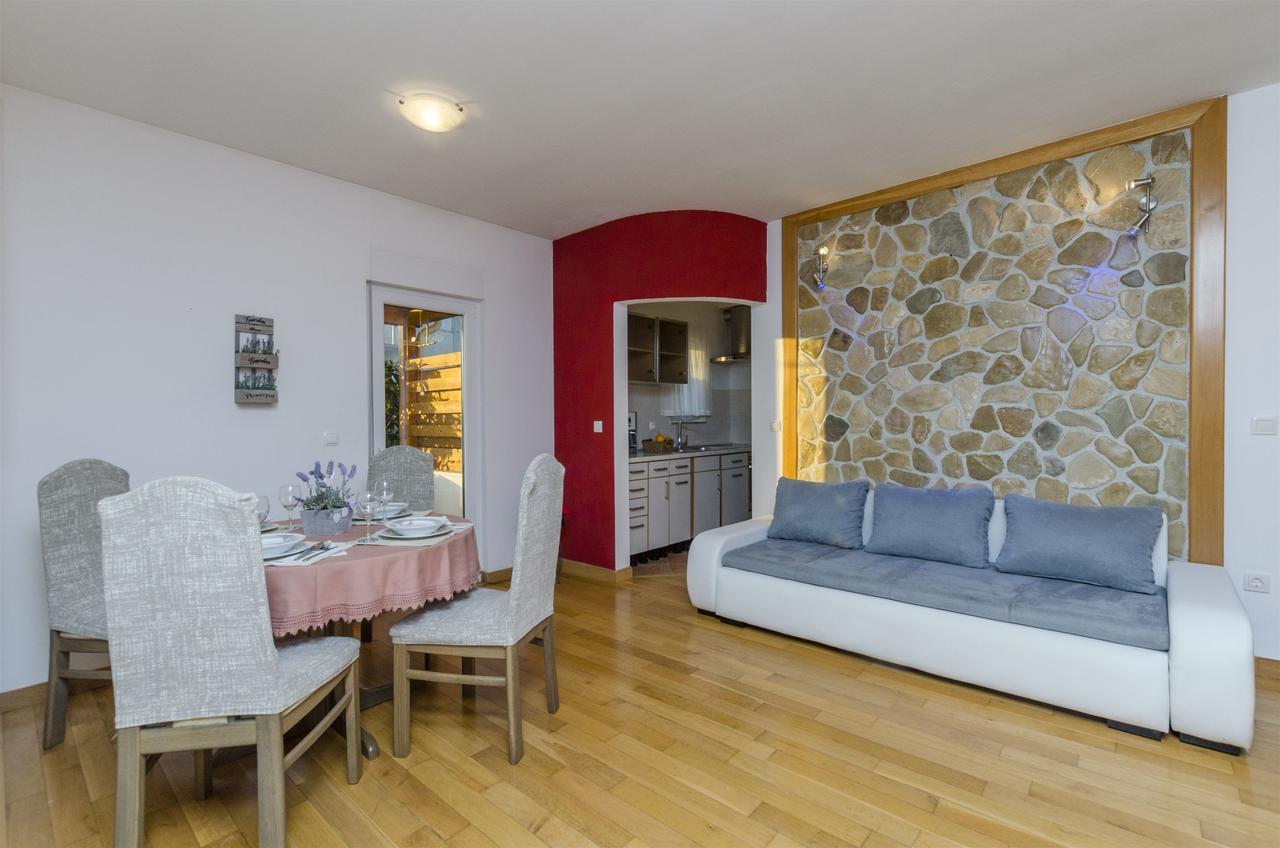 Apartments Bluesun Omiš Dış mekan fotoğraf